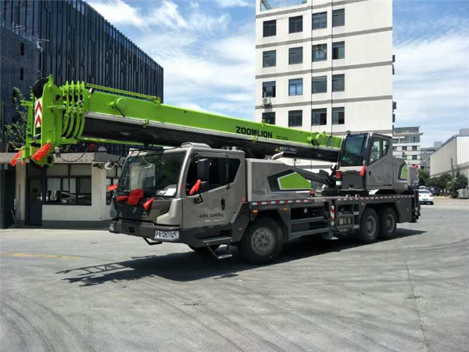 根河市跨街广告牌的高空安装注意事项