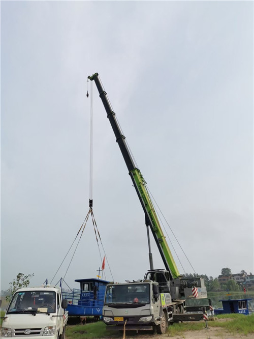 根河市桥梁建设吊装案例